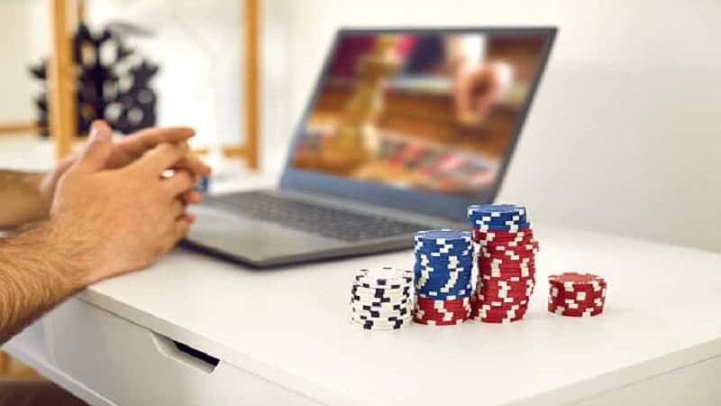 Choosing Online Live Casino Games: Features Worth Exploring